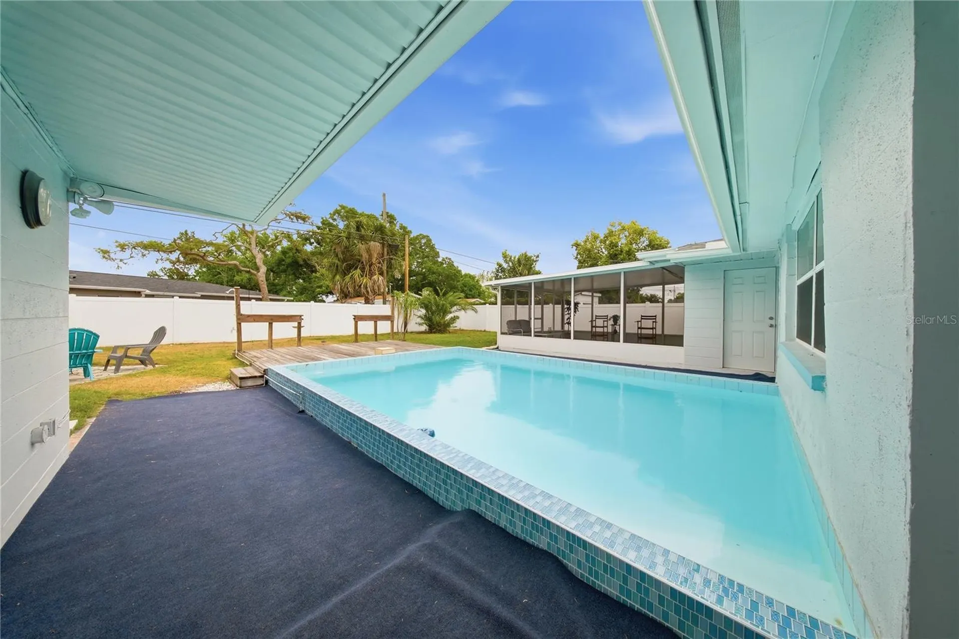 6725 17th Lane N St Petersburg FL 33702