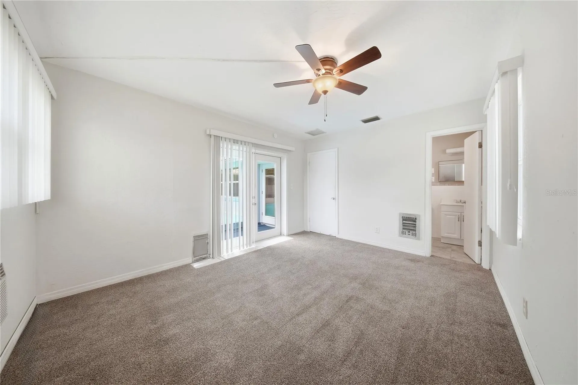 6725 17th Lane N St Petersburg FL 33702