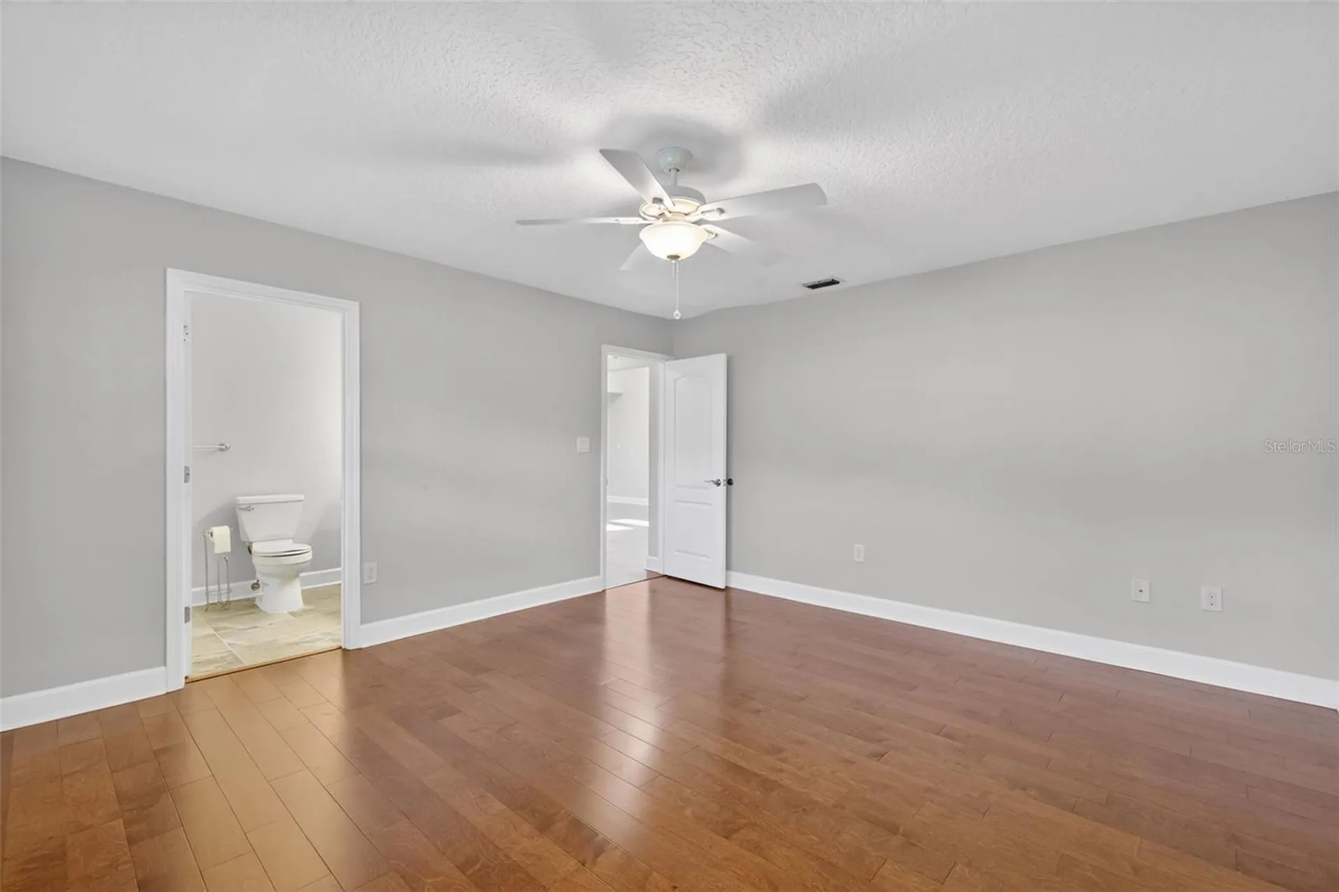 100 S Tremain Street Mount Dora FL 32757