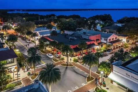 100 S Tremain Street Mount Dora FL 32757