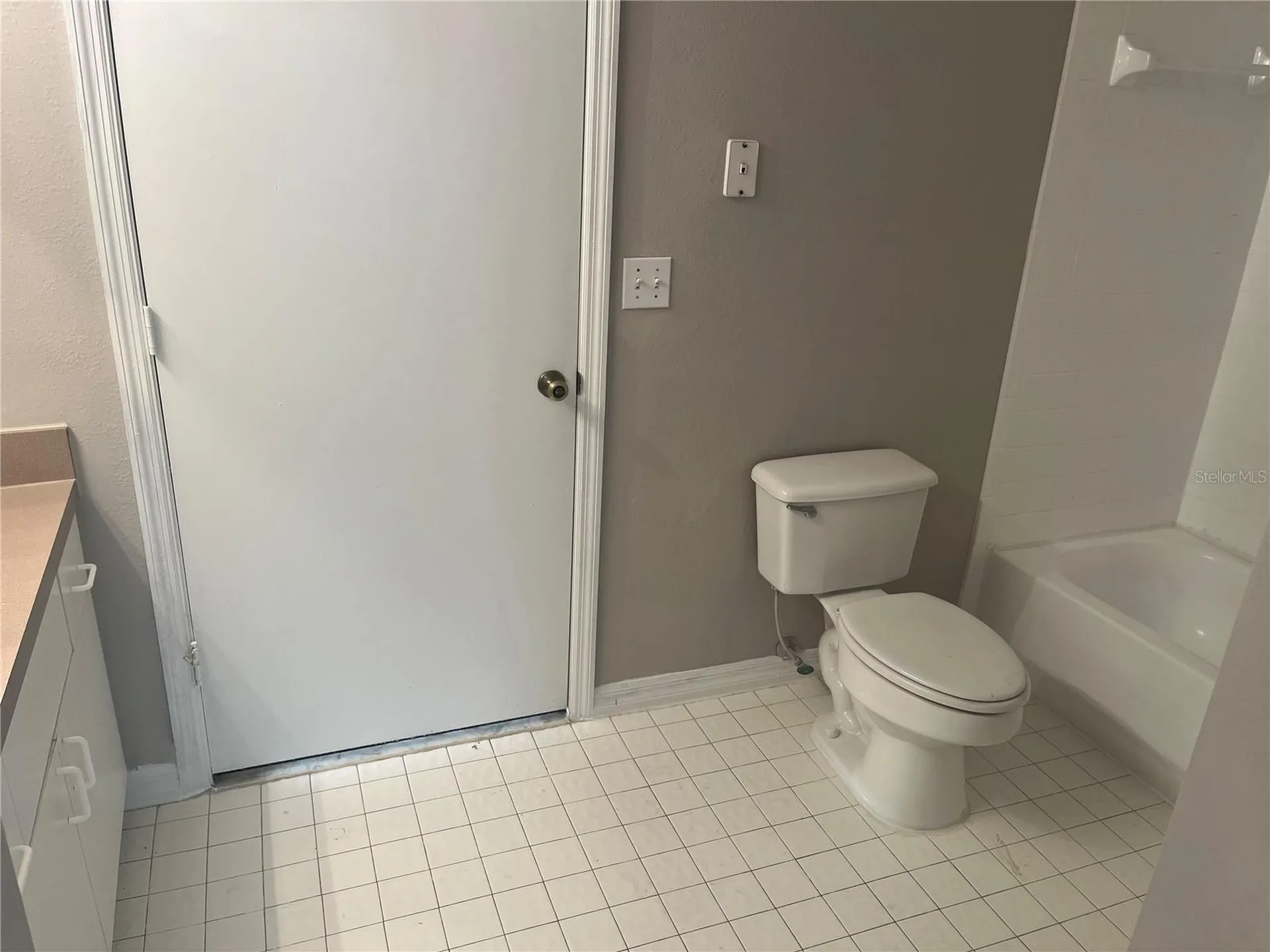 5572 Metrowest Boulevard Orlando FL 32811