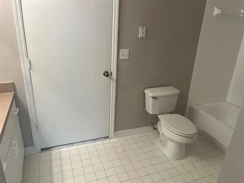 5572 Metrowest Boulevard Orlando FL 32811