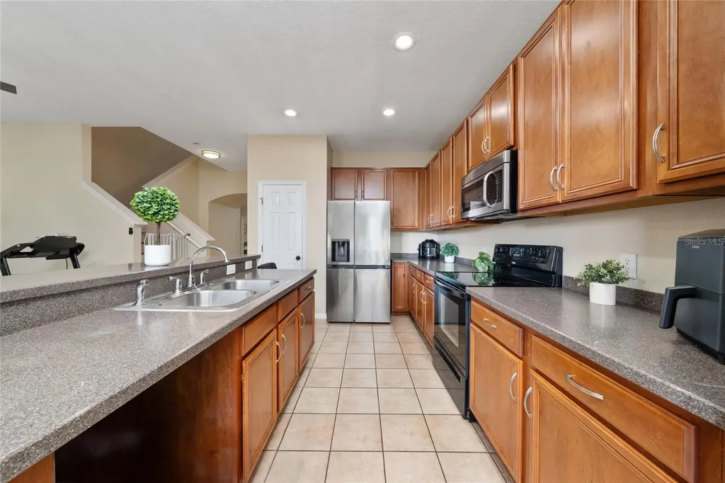 3008 Seaview Castle Drive Kissimmee FL 34746