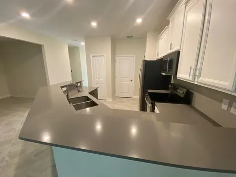 1185 Trappers Trail Loop Davenport FL 33896