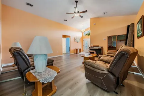 6431 Taylor Court New Port Richey FL 34653