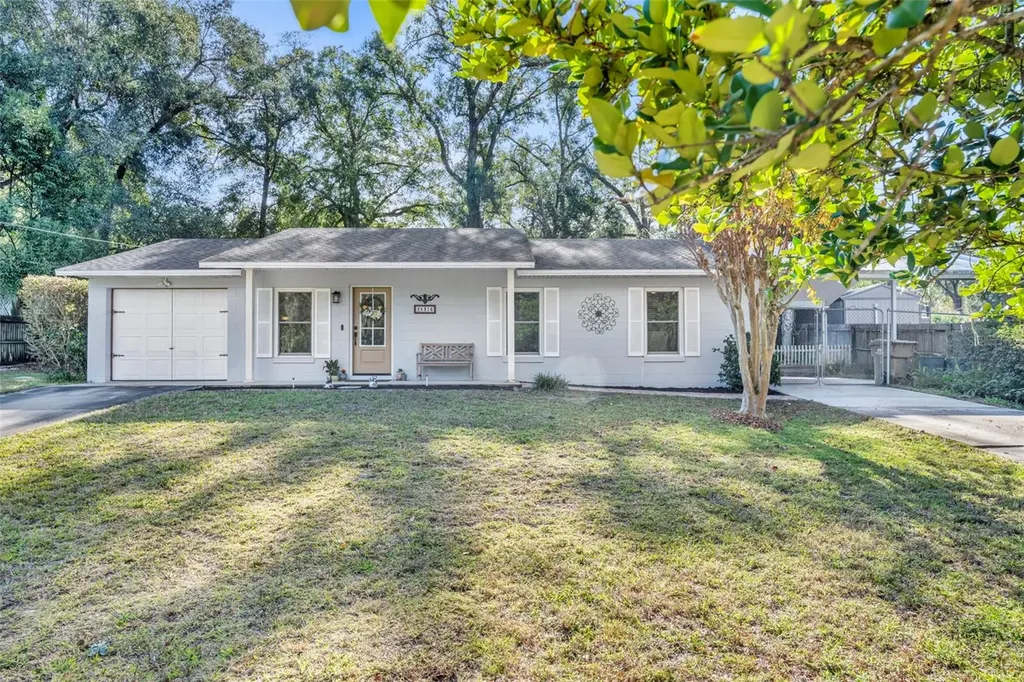 25316 Glen Eagles Street Sorrento FL 32776