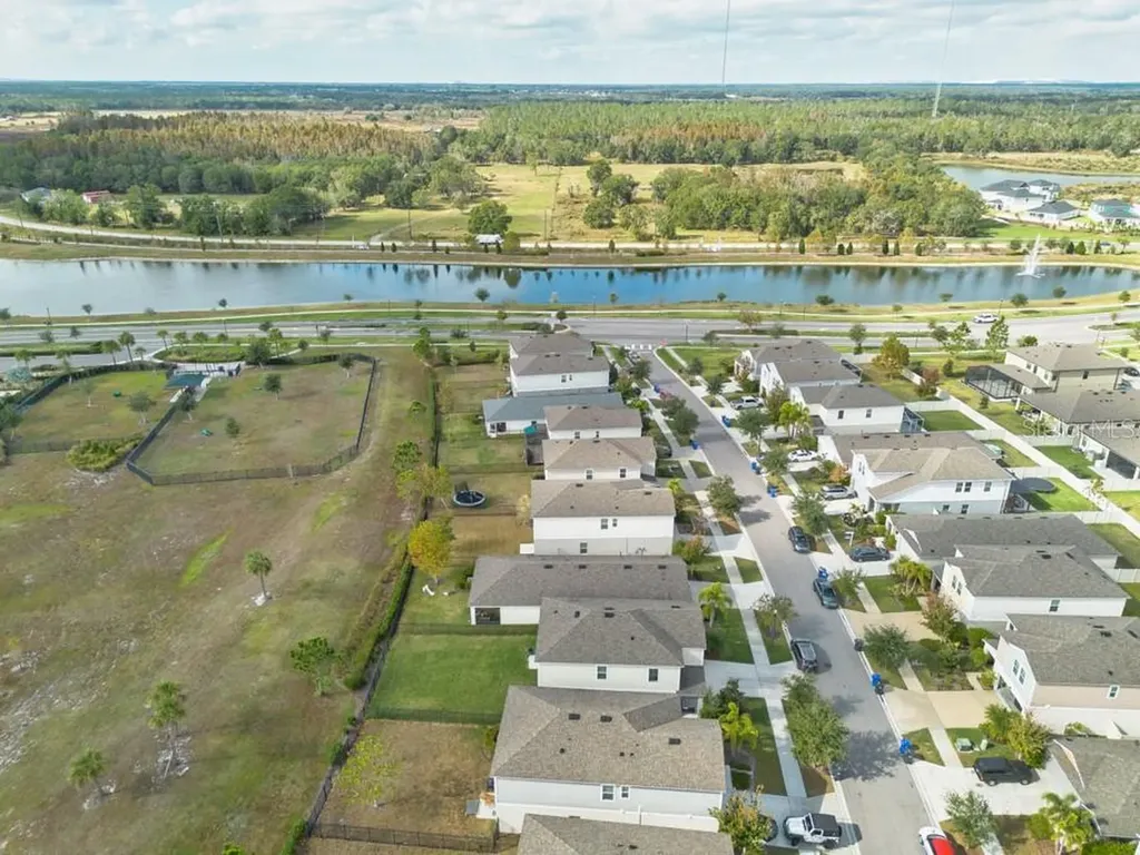 14617 Brumby Ridge Avenue Lithia FL 33547