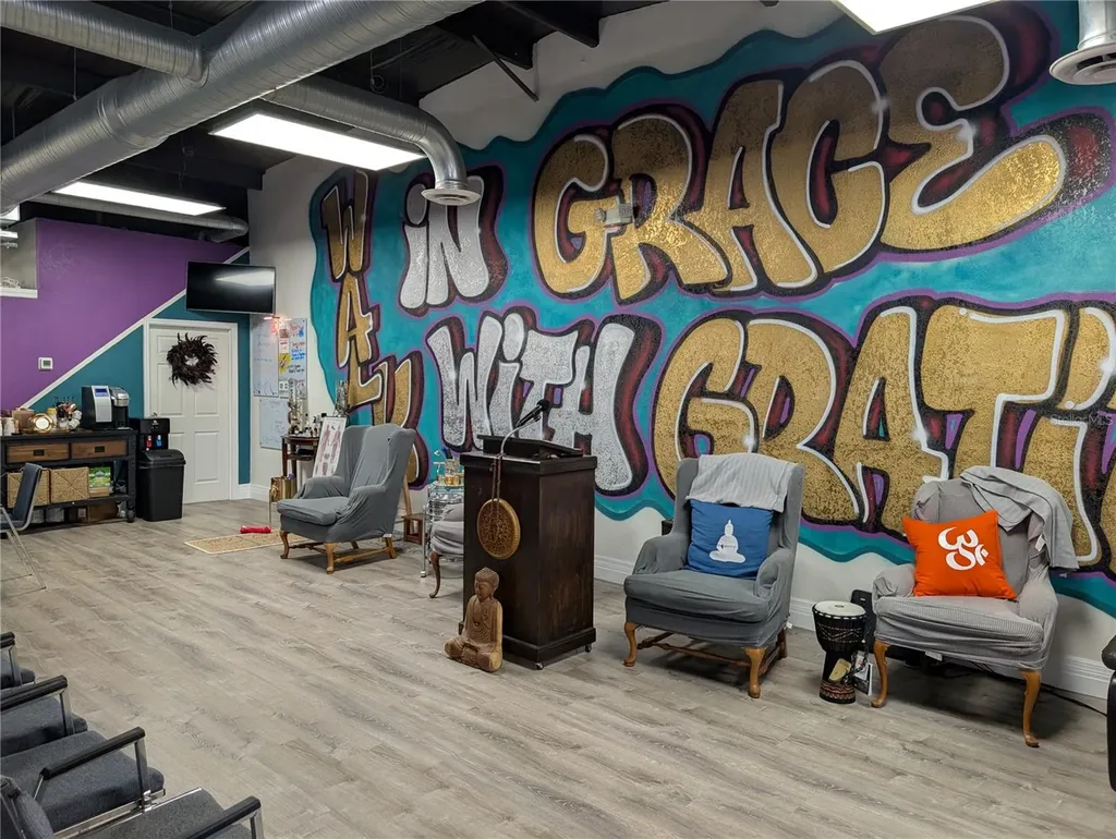 7015 N Manhattan Avenue Tampa FL 33614