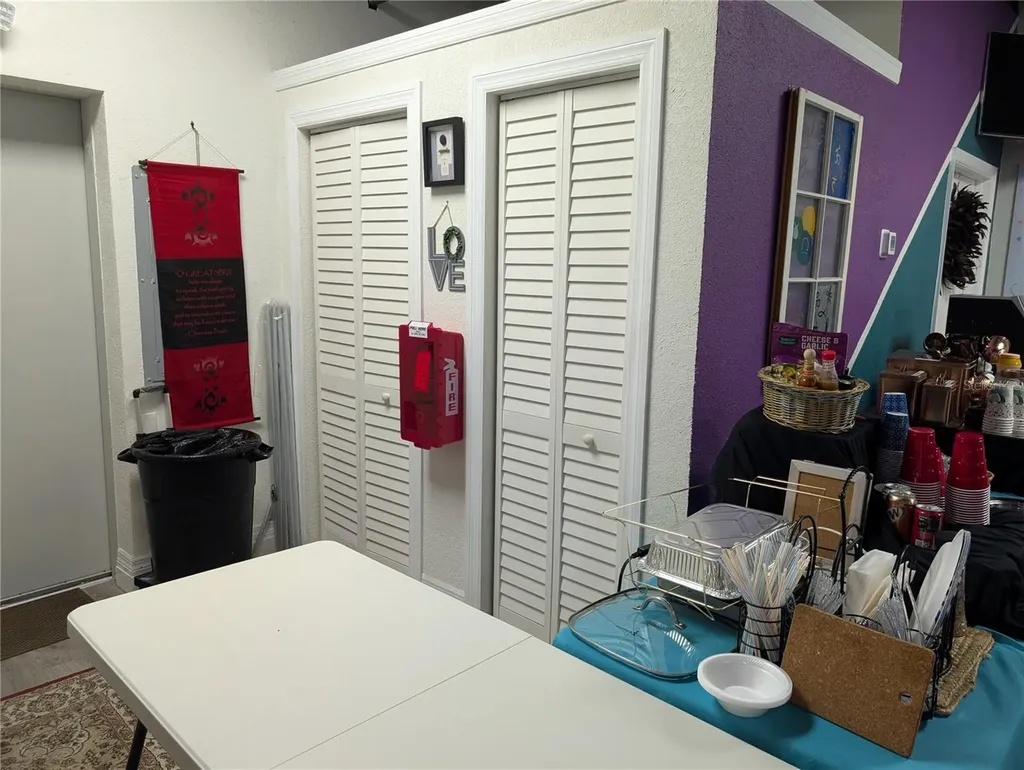 7015 N Manhattan Avenue Tampa FL 33614