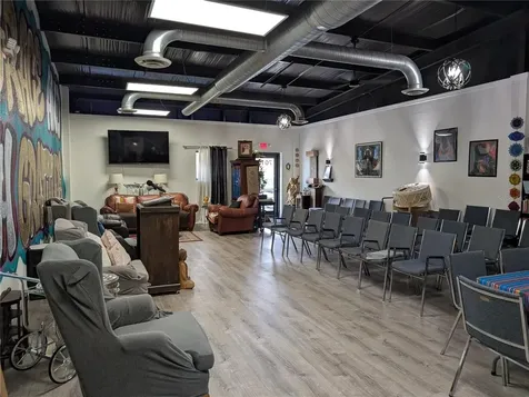 7015 N Manhattan Avenue Tampa FL 33614