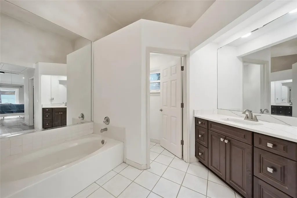 9823 Sunnyoak Drive Riverview FL 33569