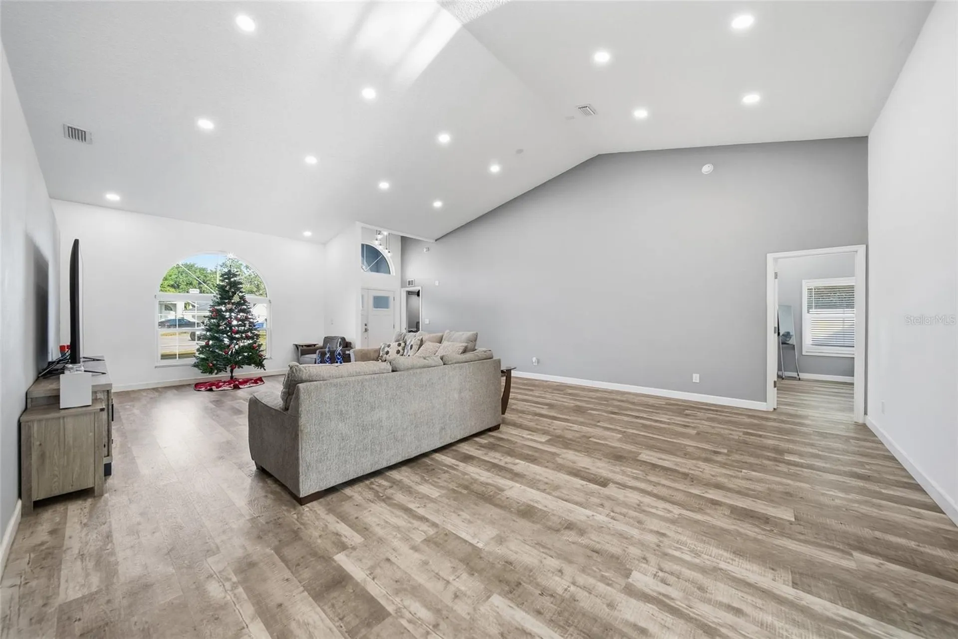 9823 Sunnyoak Drive Riverview FL 33569