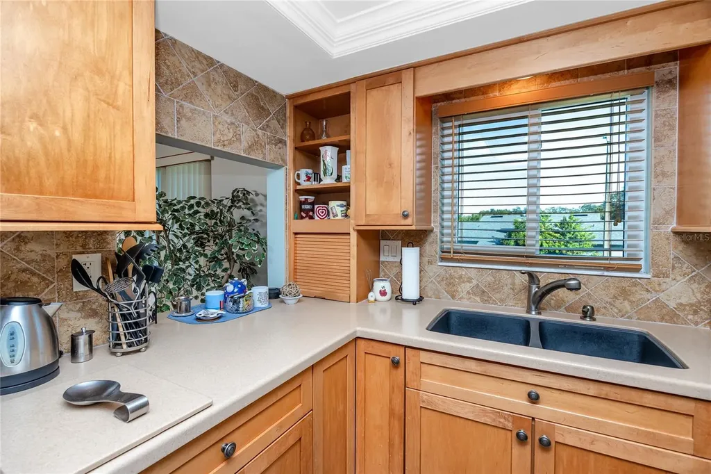 2737 Enterprise Road E Clearwater FL 33759