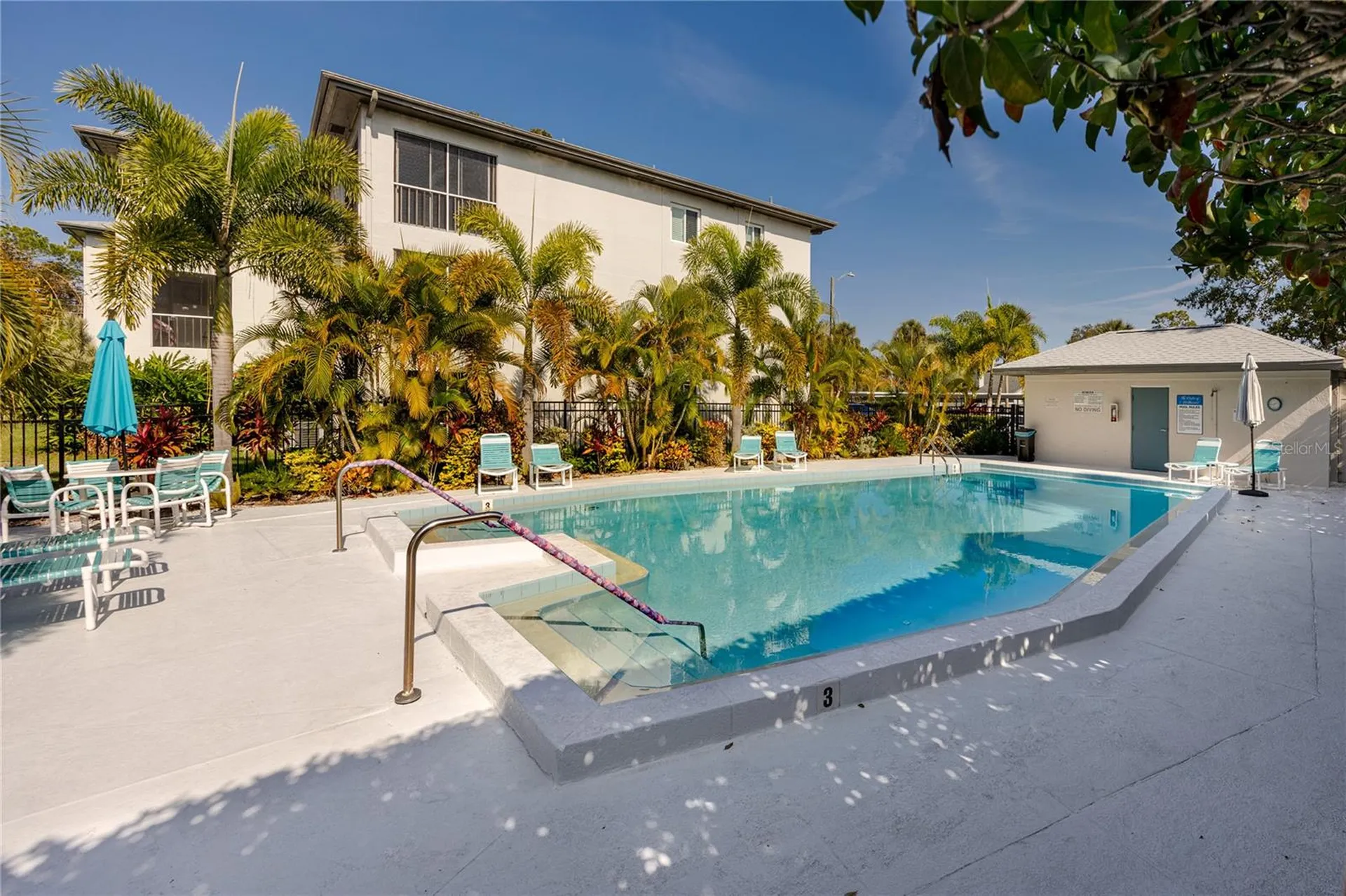 2737 Enterprise Road E Clearwater FL 33759