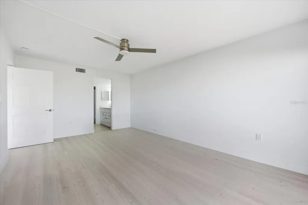 7520 Sunshine Skyway Lane S St Petersburg FL 33711