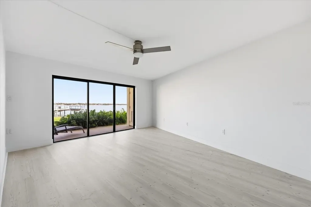 7520 Sunshine Skyway Lane S St Petersburg FL 33711