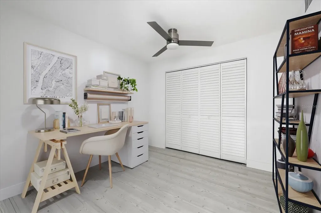 7520 Sunshine Skyway Lane S St Petersburg FL 33711