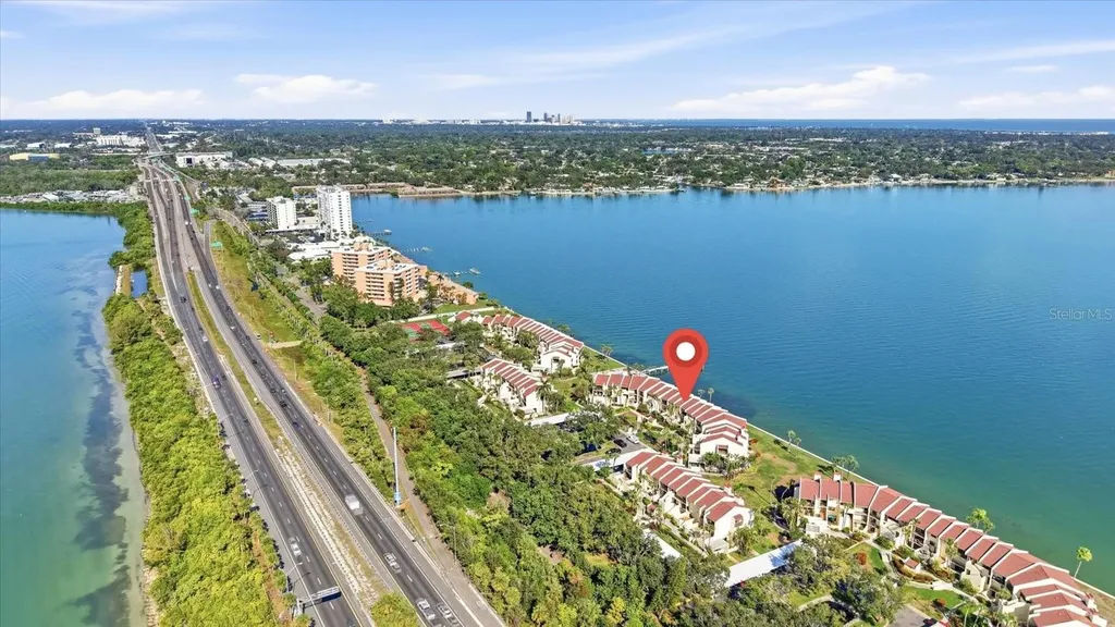 7520 Sunshine Skyway Lane S St Petersburg FL 33711