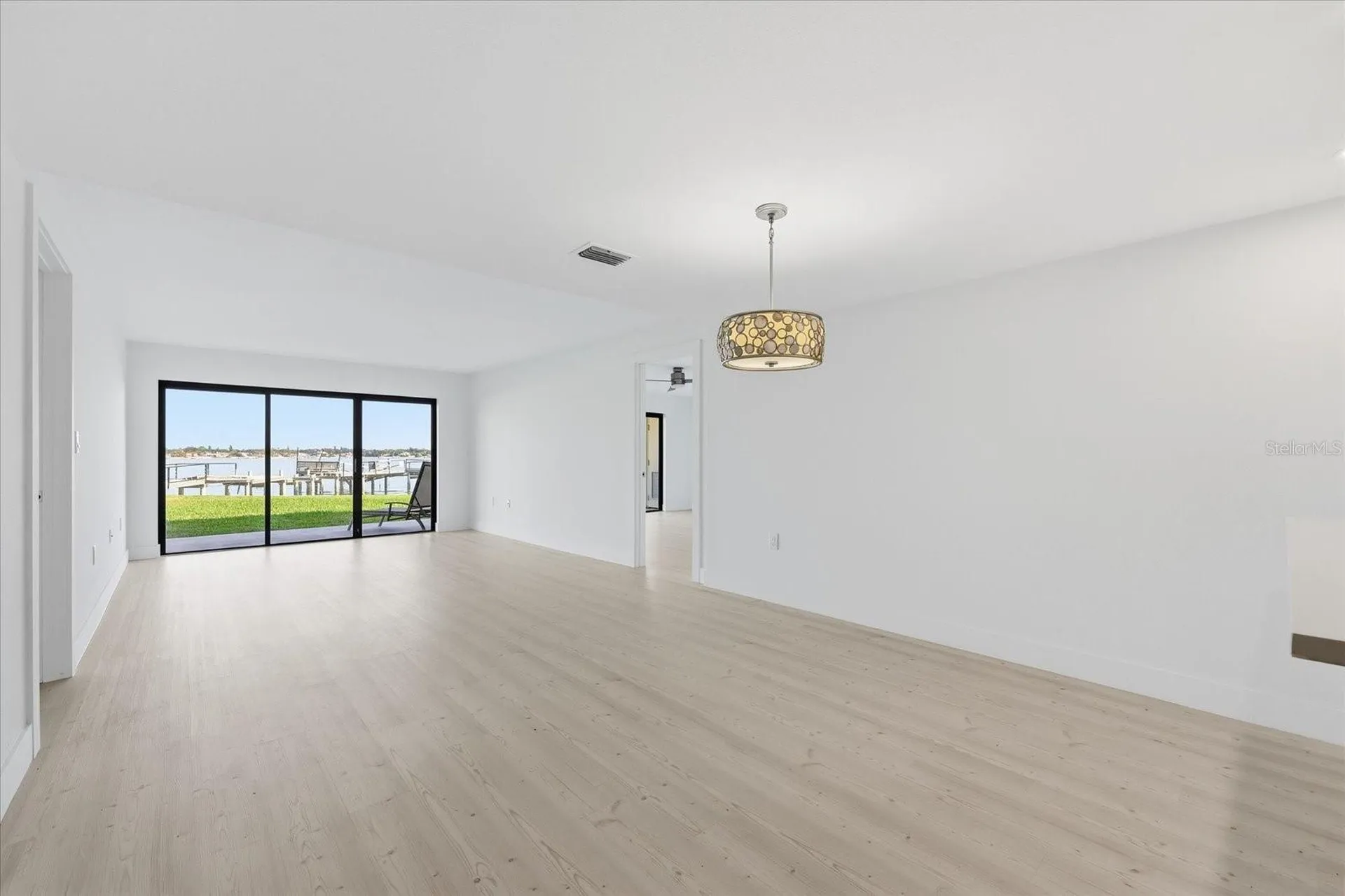7520 Sunshine Skyway Lane S St Petersburg FL 33711