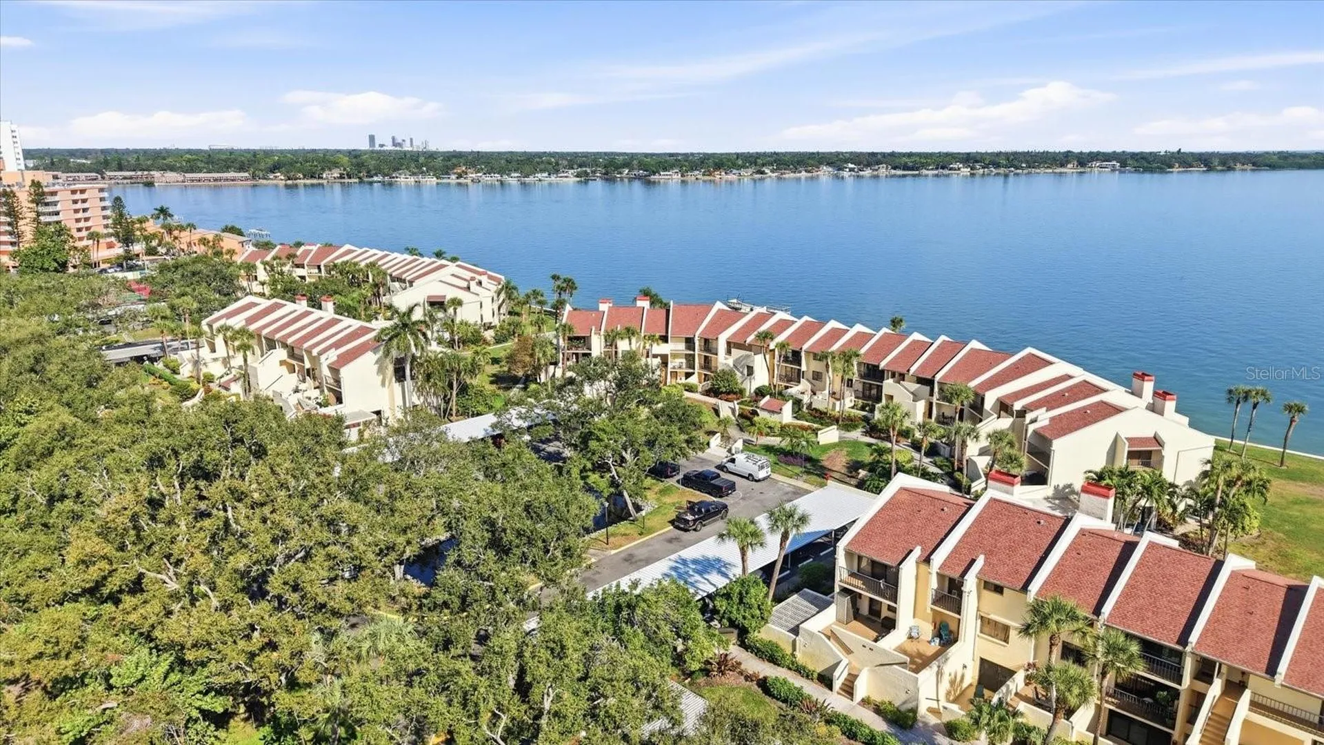 7520 Sunshine Skyway Lane S St Petersburg FL 33711
