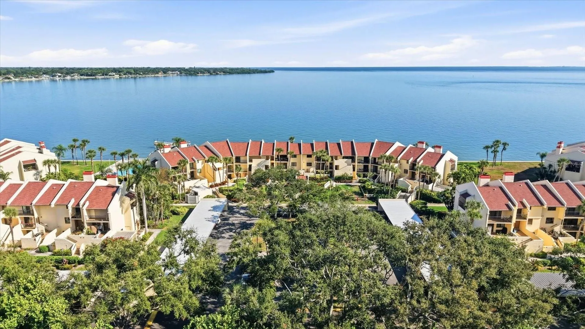 7520 Sunshine Skyway Lane S St Petersburg FL 33711