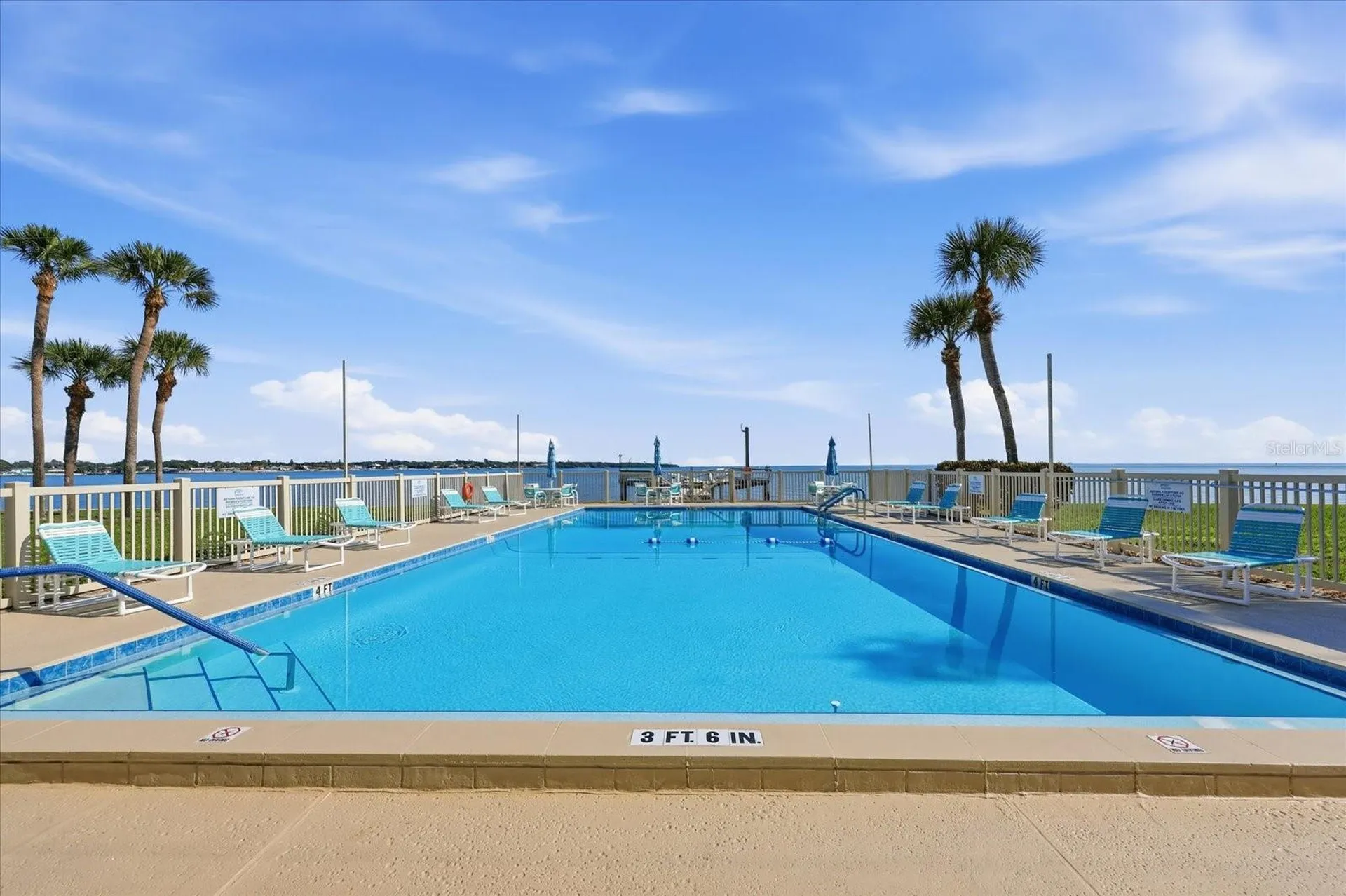 7520 Sunshine Skyway Lane S St Petersburg FL 33711