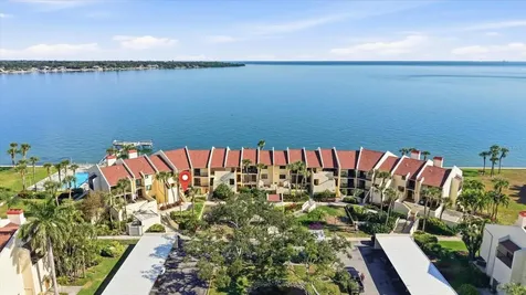 7520 Sunshine Skyway Lane S St Petersburg FL 33711
