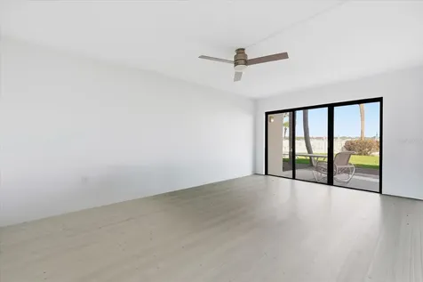 7520 Sunshine Skyway Lane S St Petersburg FL 33711