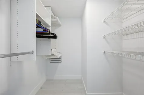 7520 Sunshine Skyway Lane S St Petersburg FL 33711