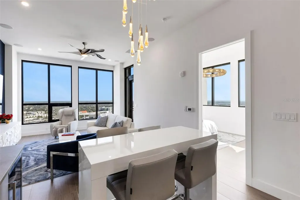 33 S Palm Avenue Sarasota FL 34236
