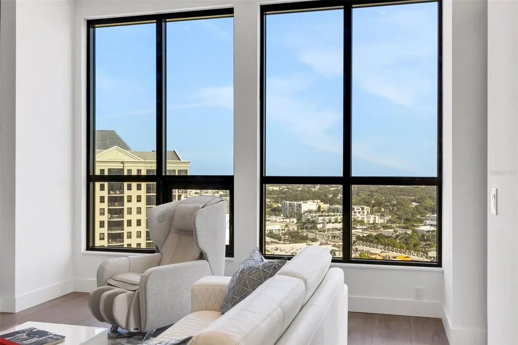 33 S Palm Avenue Sarasota FL 34236