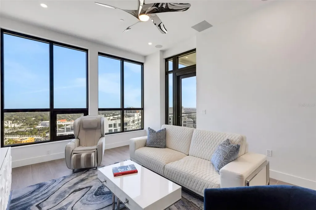 33 S Palm Avenue Sarasota FL 34236
