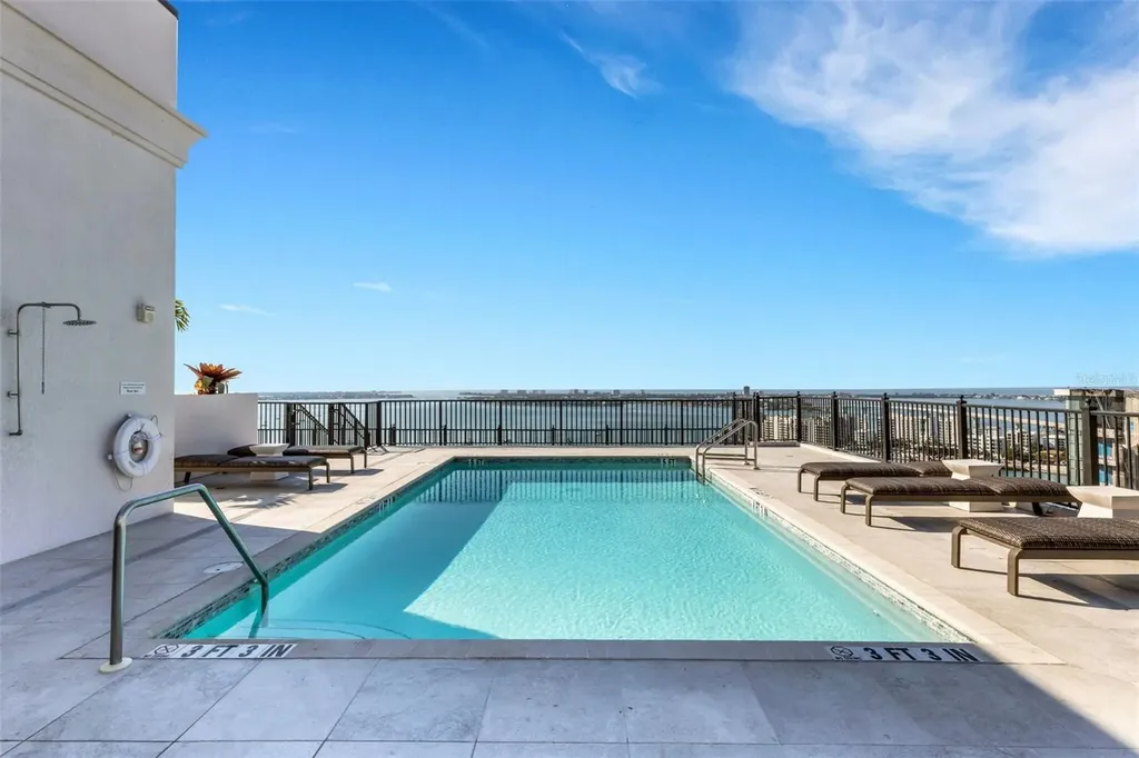 33 S Palm Avenue Sarasota FL 34236