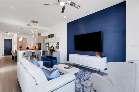 33 S Palm Avenue Sarasota FL 34236