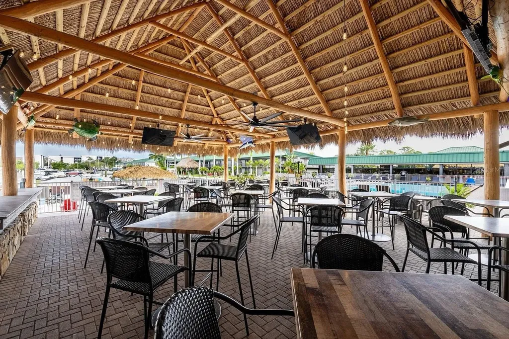 7150 N Tamiami Trail Sarasota FL 34243