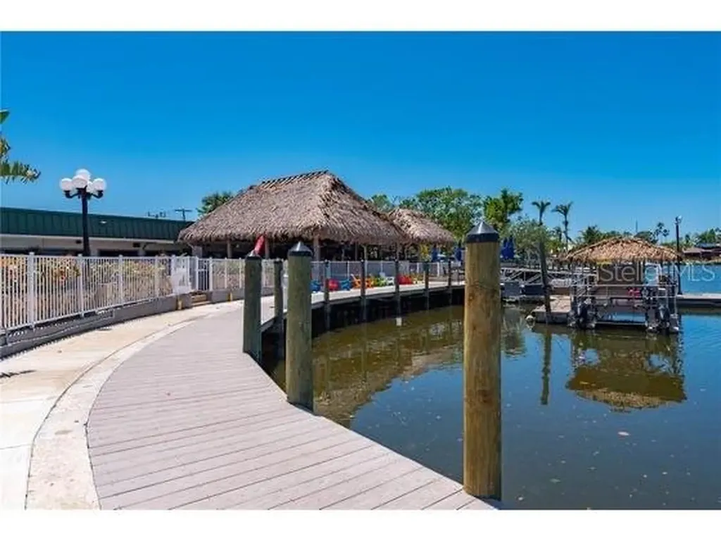 7150 N Tamiami Trail Sarasota FL 34243