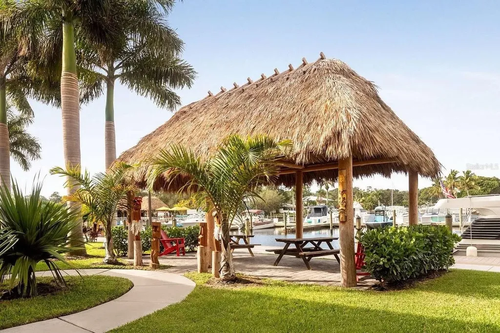 7150 N Tamiami Trail Sarasota FL 34243