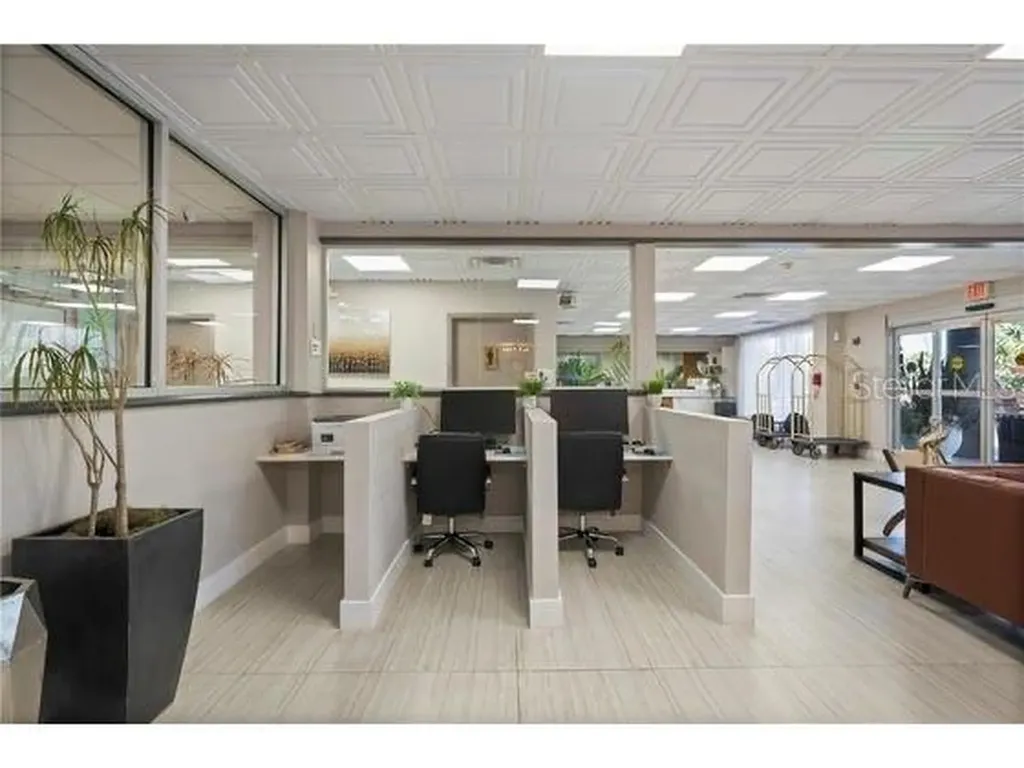 7150 N Tamiami Trail Sarasota FL 34243