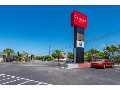 7150 N Tamiami Trail Sarasota FL 34243