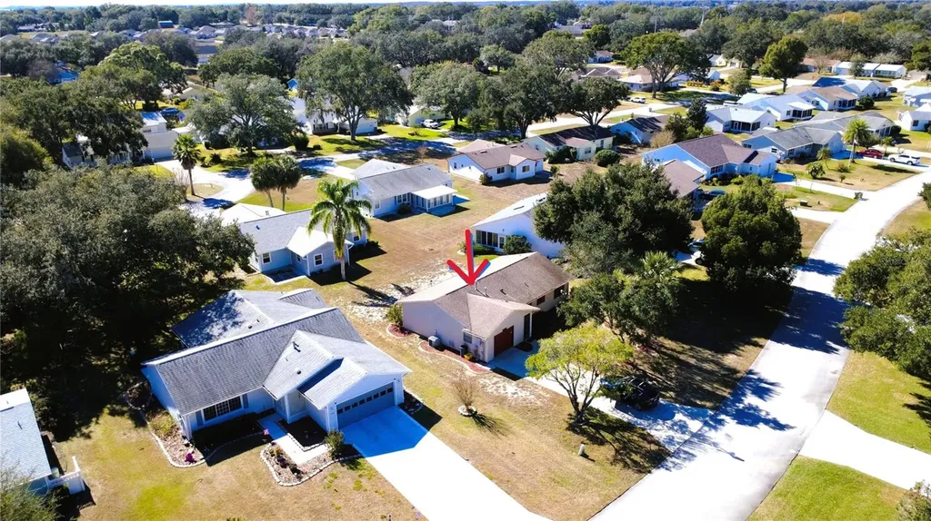 2105 Greenlaw Court Leesburg FL 34788