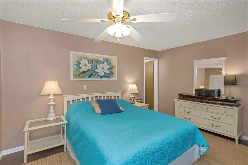 5246 81st Street N St Petersburg FL 33709