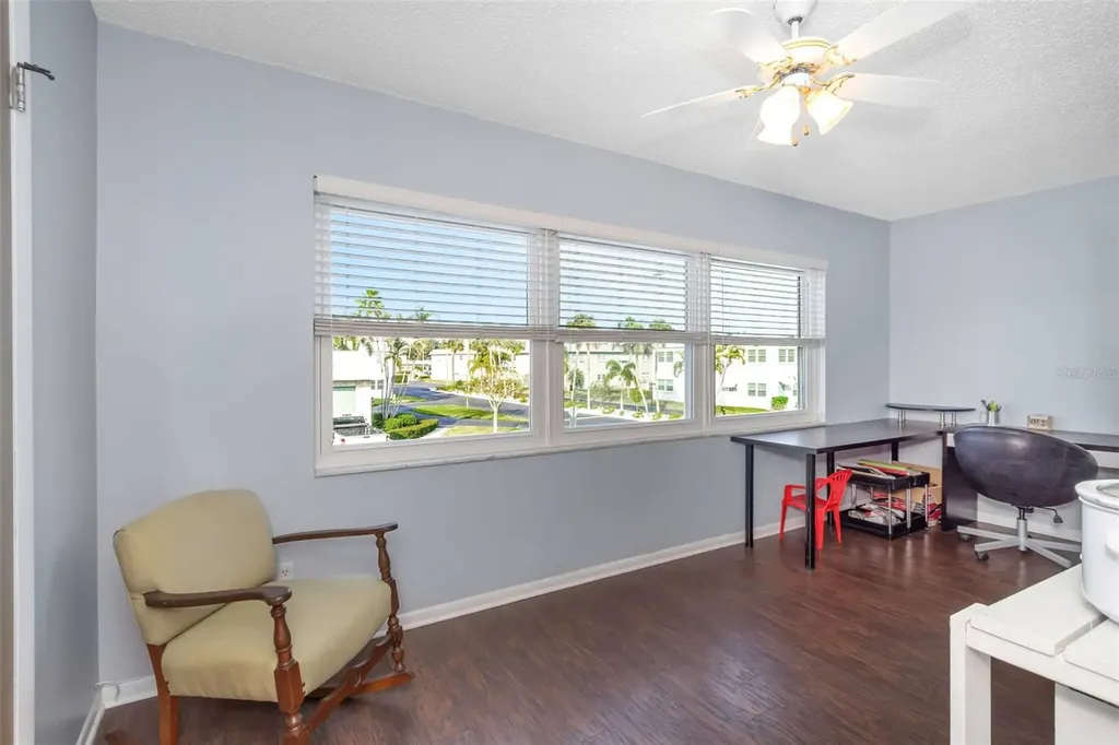 5246 81st Street N St Petersburg FL 33709