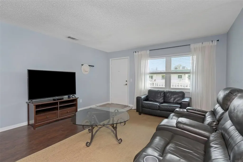 5246 81st Street N St Petersburg FL 33709
