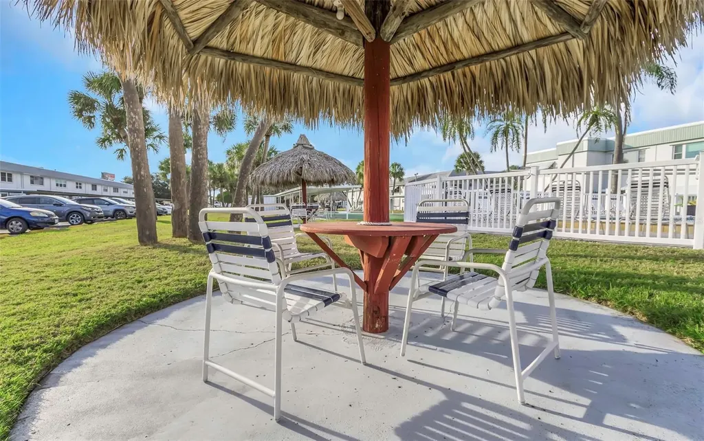5246 81st Street N St Petersburg FL 33709