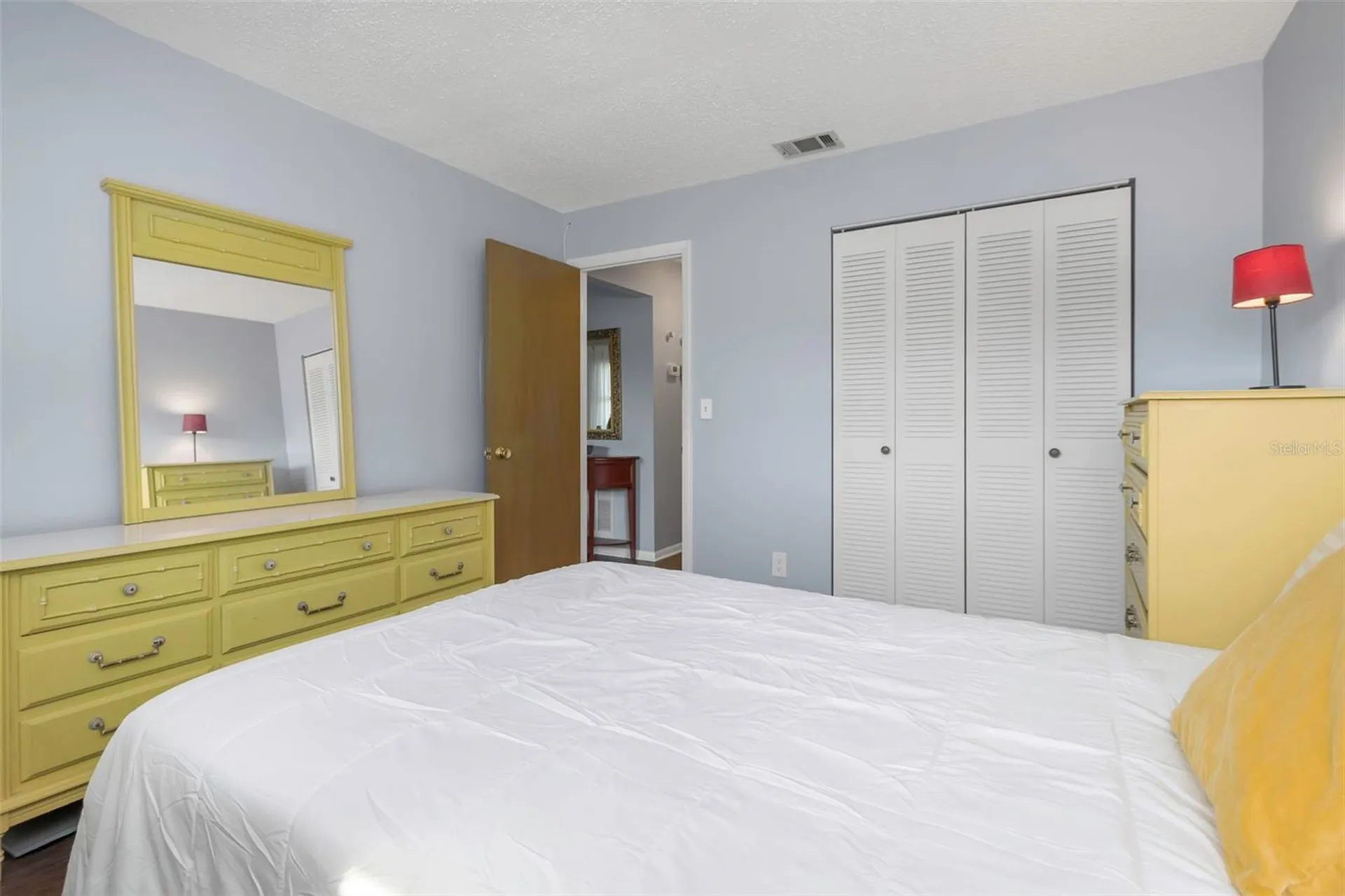 5246 81st Street N St Petersburg FL 33709