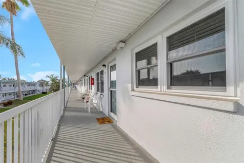 5246 81st Street N St Petersburg FL 33709