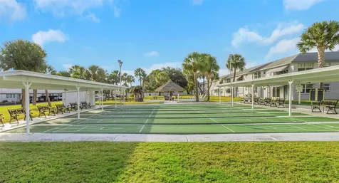 5246 81st Street N St Petersburg FL 33709