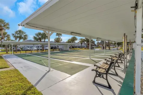 5246 81st Street N St Petersburg FL 33709