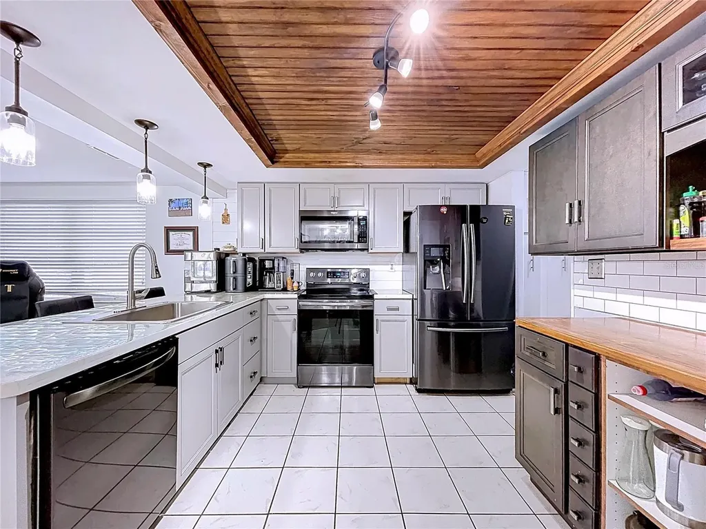 9115 Panda Lane Port Richey FL 34668