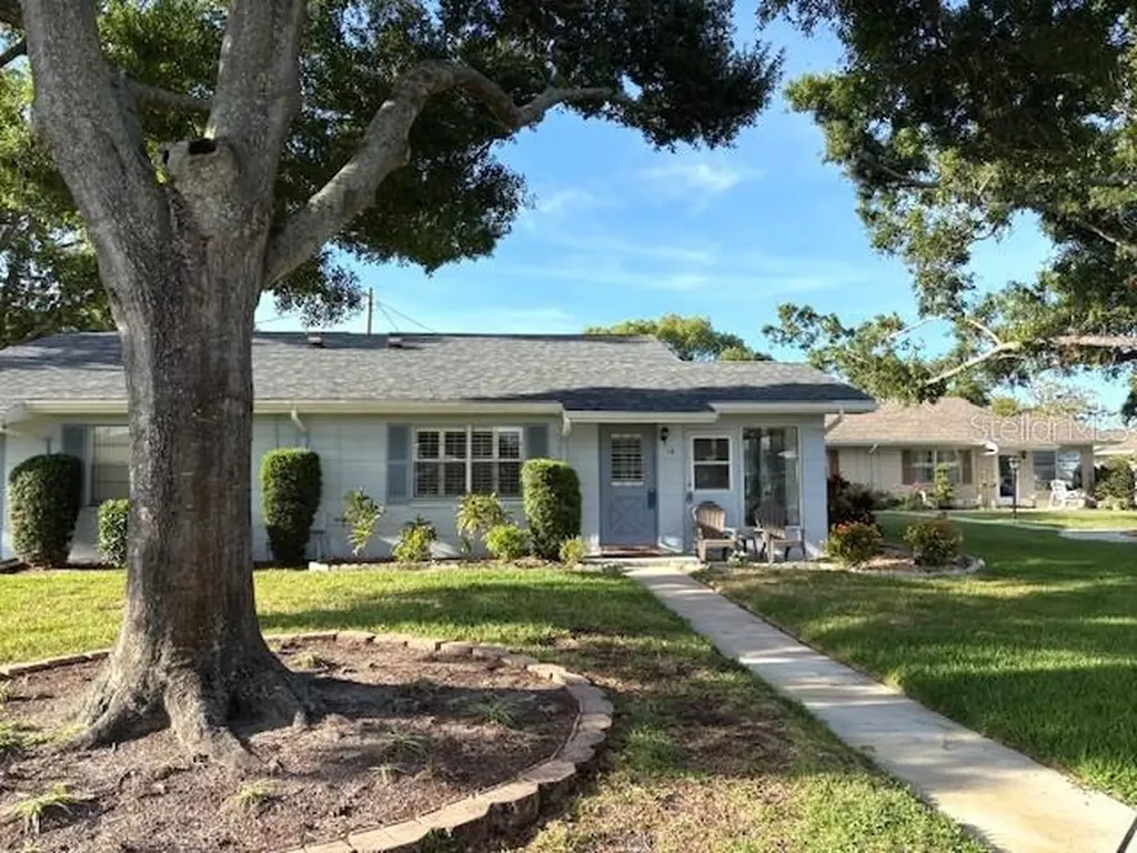 1902 Dandridge Street Sun City Center FL 33573